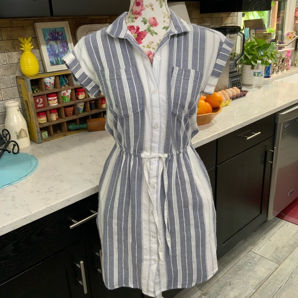 Japna Shirt Dress XS Blue White Cinched Waist Short Sleeve Button Front Pockets